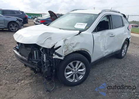 2015 Nissan Rogue Sv z USA, uszkodzony, nr VIN 5N1AT2MVXFC815872